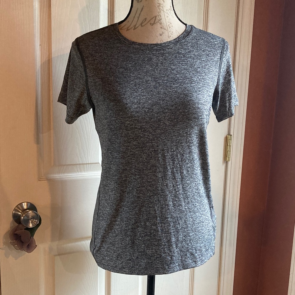 North Face Grey Short Sleeve Womens Top Activewear Athleisure Small
